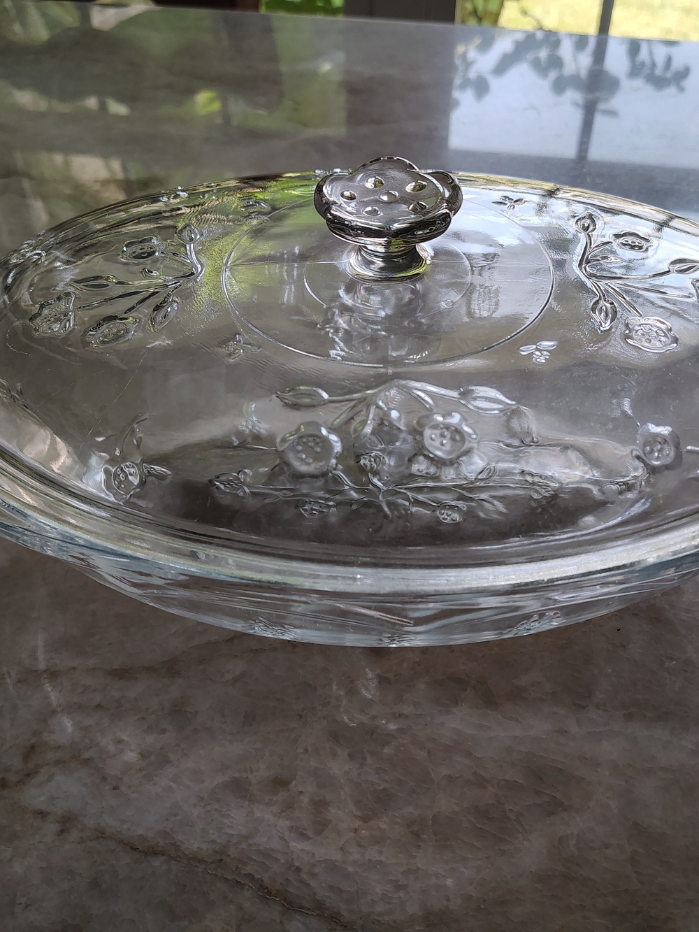 Anchor Hocking Savannah Clear Oval Covered Casserole 2 Quart 4063021